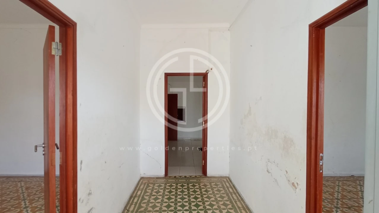 Moradia T3 para Venda em Salir Foto 12