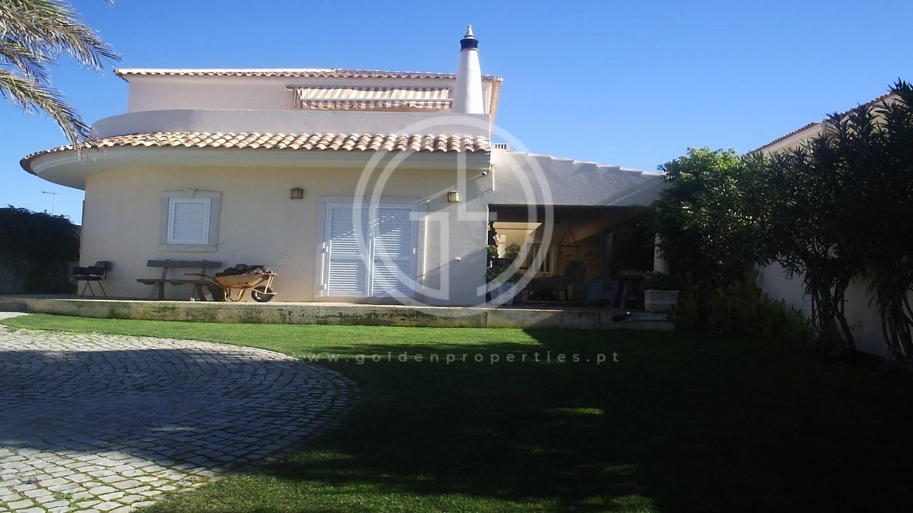 Moradia T4 para Venda em Almancil Foto 16