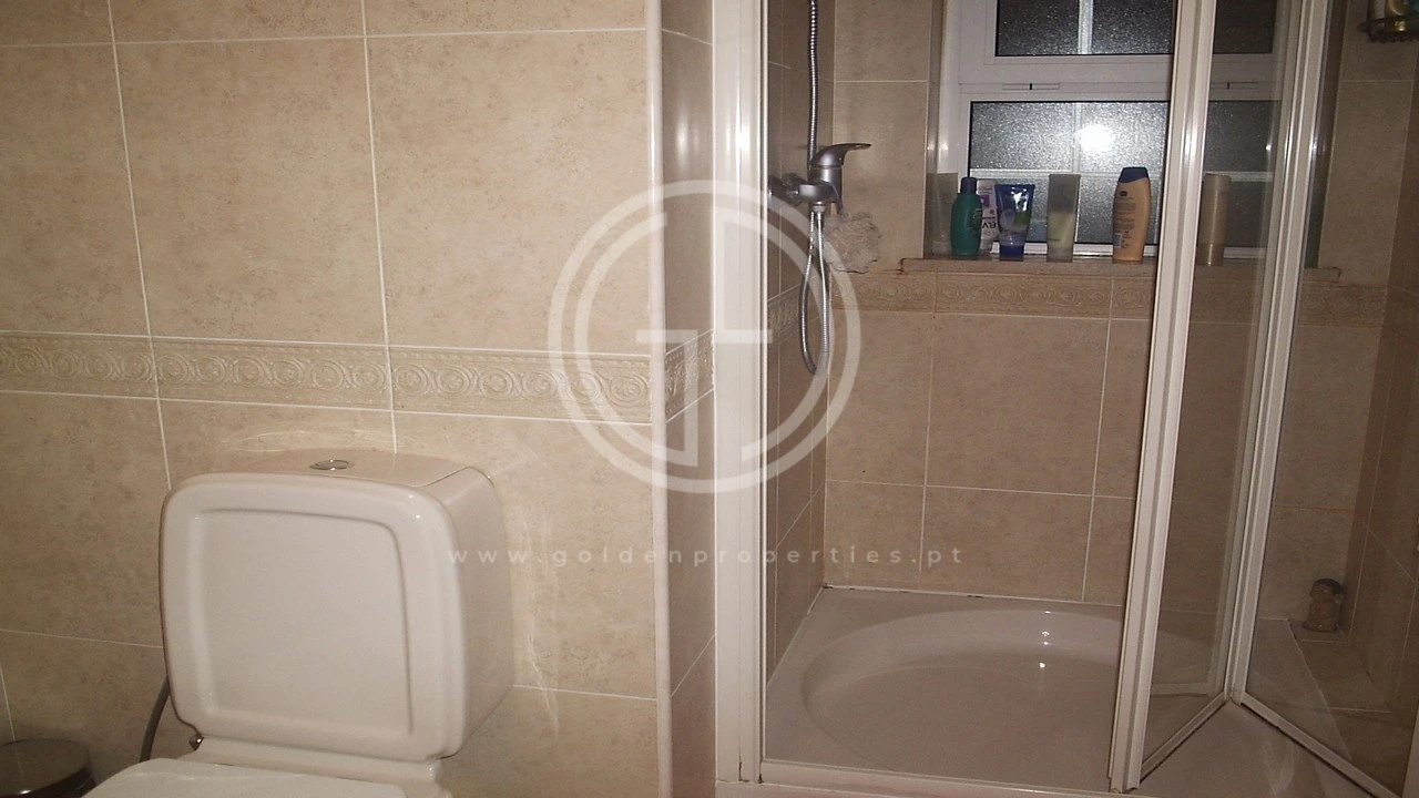 Moradia T4 para Venda em Almancil Foto 29