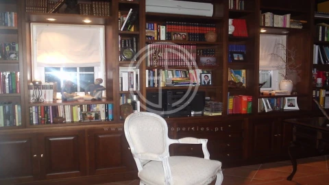 Moradia T4 para Venda em Almancil
