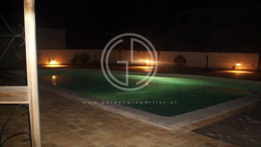 Moradia T4 para Venda em Almancil Foto 17