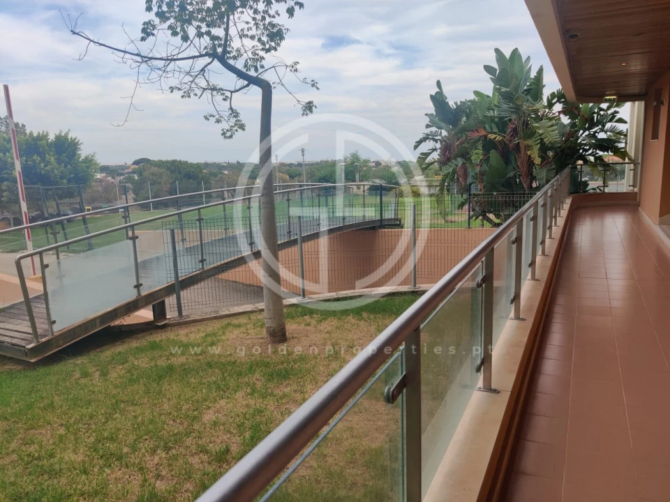 Apartamento T1 para Venda em Albufeira e Olhos de Água Foto 2