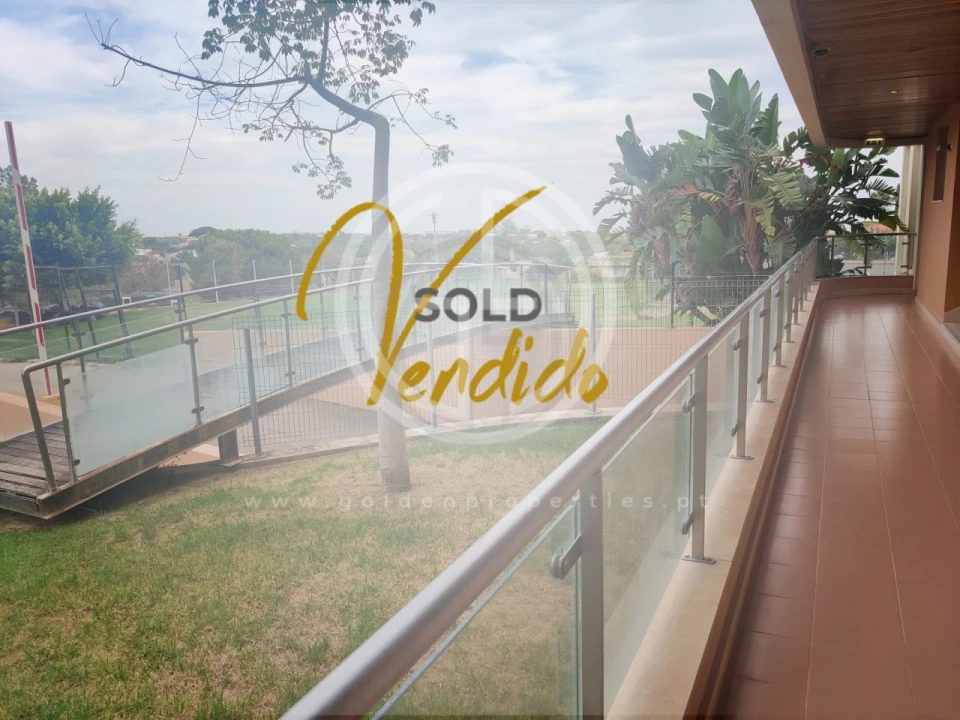 Apartamento T1 para Venda em Albufeira e Olhos de Água Foto 1