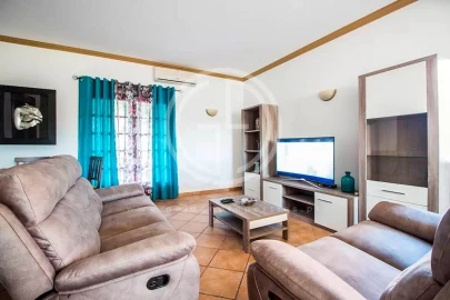 Moradia T4 para Arrendamento férias em Loule (São Sebastião)