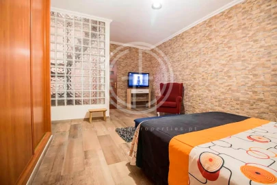 Moradia T4 para Arrendamento férias em Loule (São Sebastião)