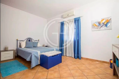 Moradia T4 para Arrendamento férias em Loule (São Sebastião)