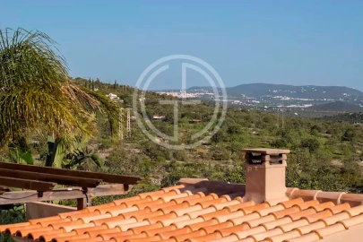 Moradia T4 para Arrendamento férias em Loule (São Sebastião)