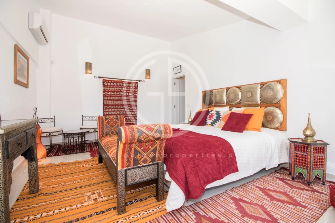 Moradia T6 para Arrendamento férias em Quarteira Foto 13