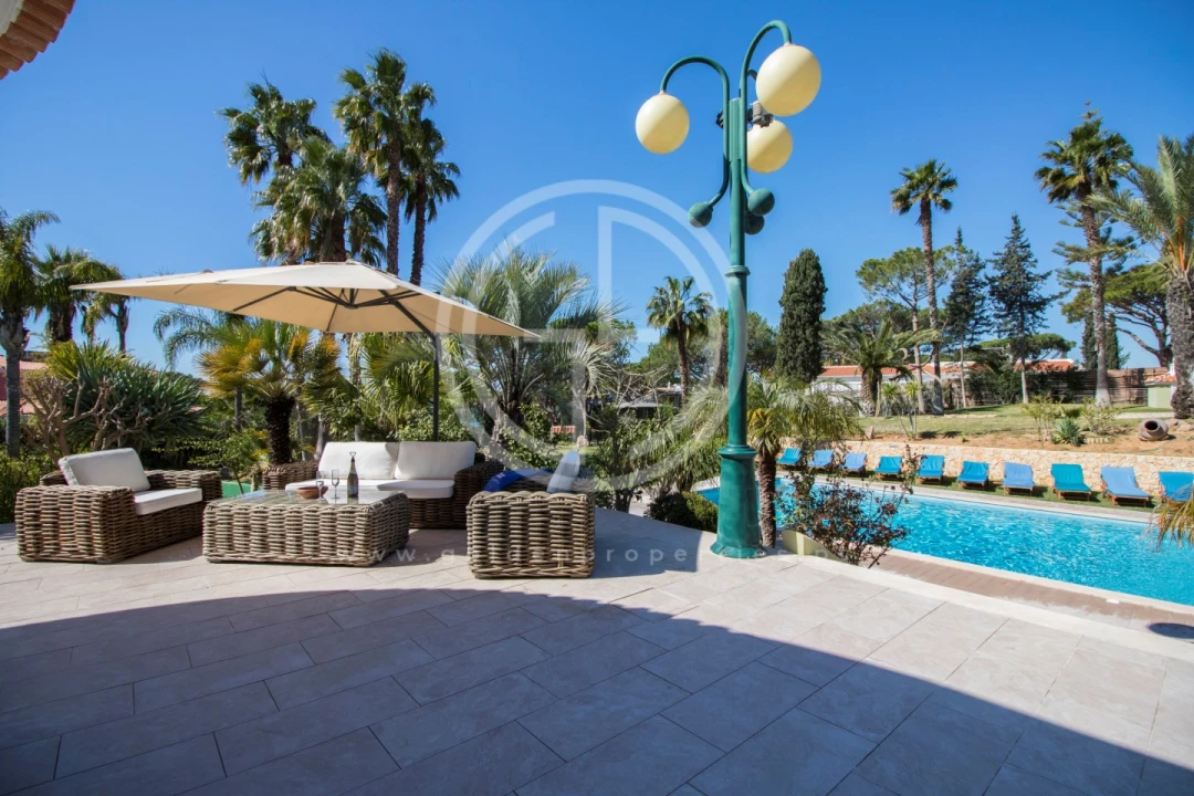 Moradia T6 para Arrendamento férias em Quarteira Foto 22