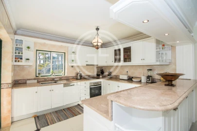 Moradia T6 para Arrendamento férias em Quarteira