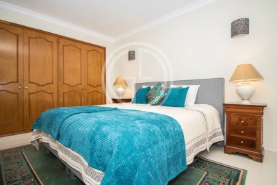 Moradia T6 para Arrendamento férias em Quarteira