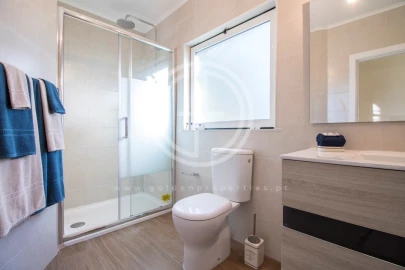 Moradia T6 para Arrendamento férias em Quarteira