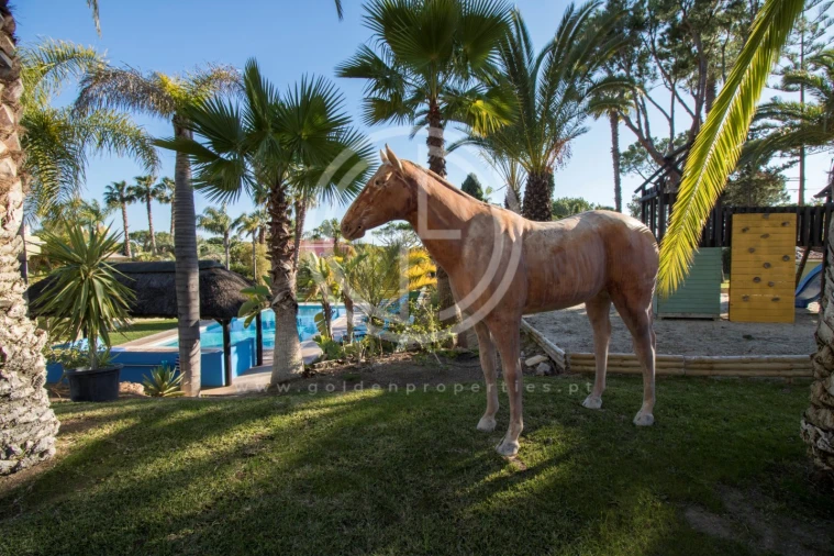 Moradia T6 para Arrendamento férias em Quarteira Foto 31