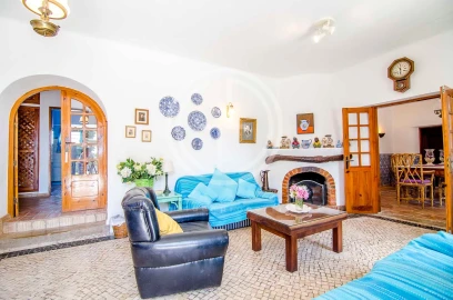 Moradia T6 para Arrendamento férias em Loule (São Sebastião)