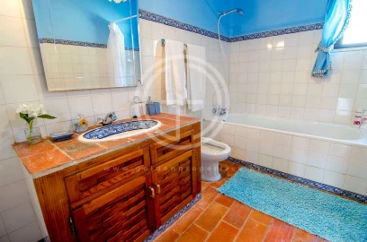 Moradia T6 para Arrendamento férias em Loule (São Sebastião)