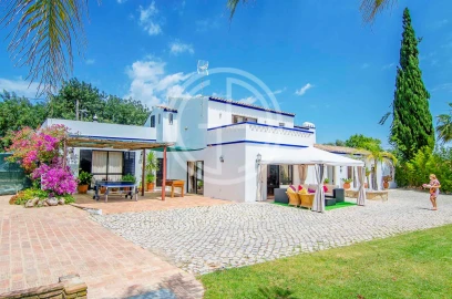 Moradia T6 para Arrendamento férias em Loule (São Sebastião)