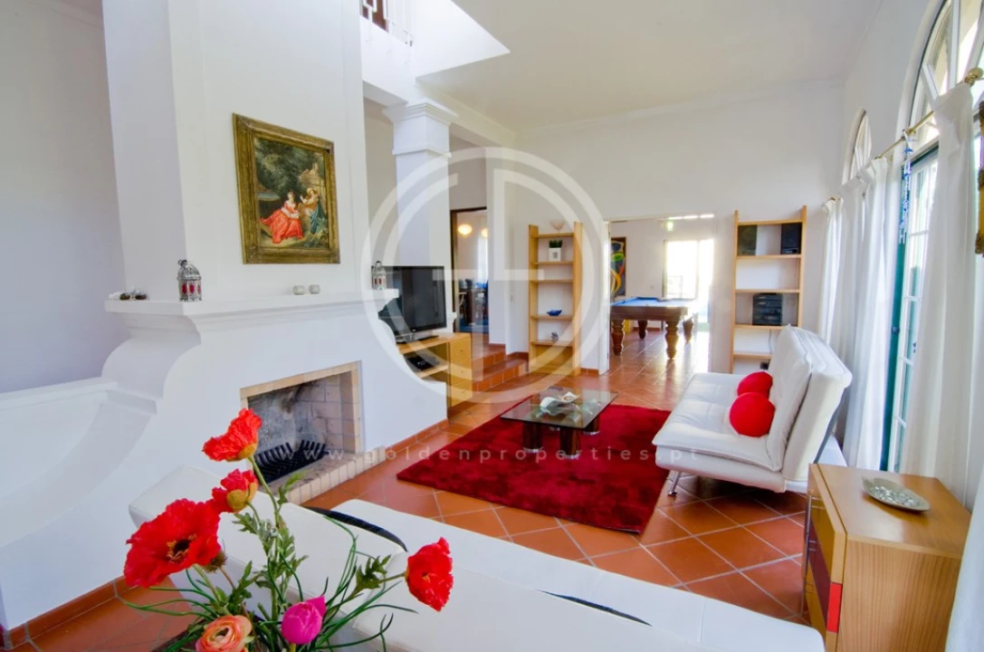 Moradia T4 para Arrendamento férias em Quarteira Foto 2