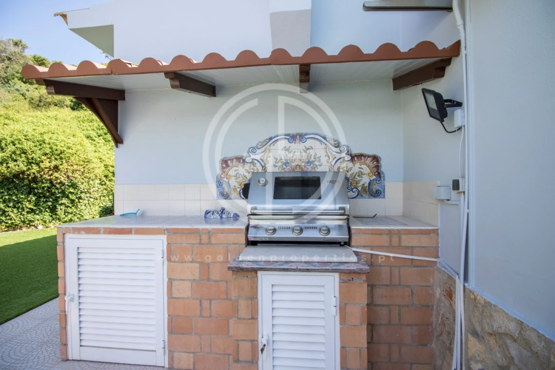 Moradia T4 para Arrendamento férias em Santa Barbara de Nexe Foto 20