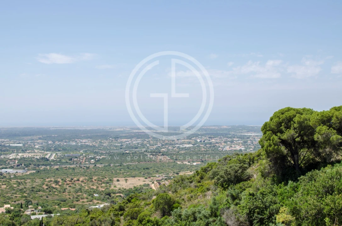 Moradia T4 para Arrendamento férias em Santa Barbara de Nexe Foto 27