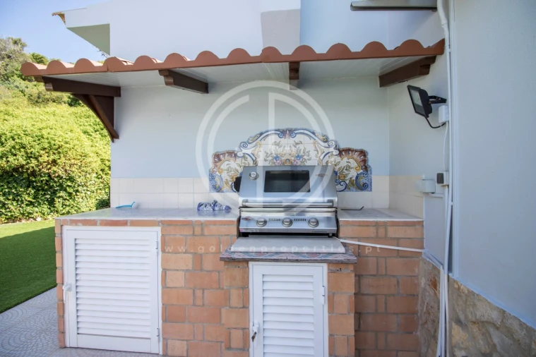 Moradia T4 para Arrendamento férias em Santa Barbara de Nexe Foto 20