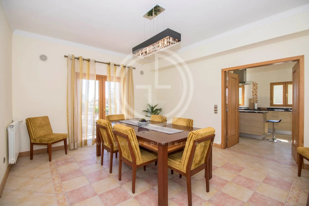 Moradia T5 para Arrendamento férias em Almancil Foto 7