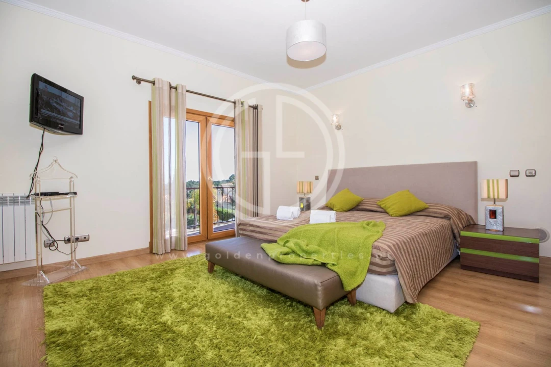 Moradia T5 para Arrendamento férias em Almancil Foto 8