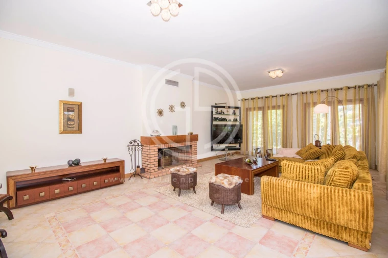 Moradia T5 para Arrendamento férias em Almancil Foto 5