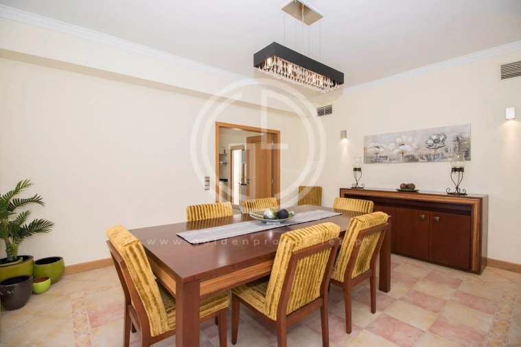 Moradia T5 para Arrendamento férias em Almancil Foto 6