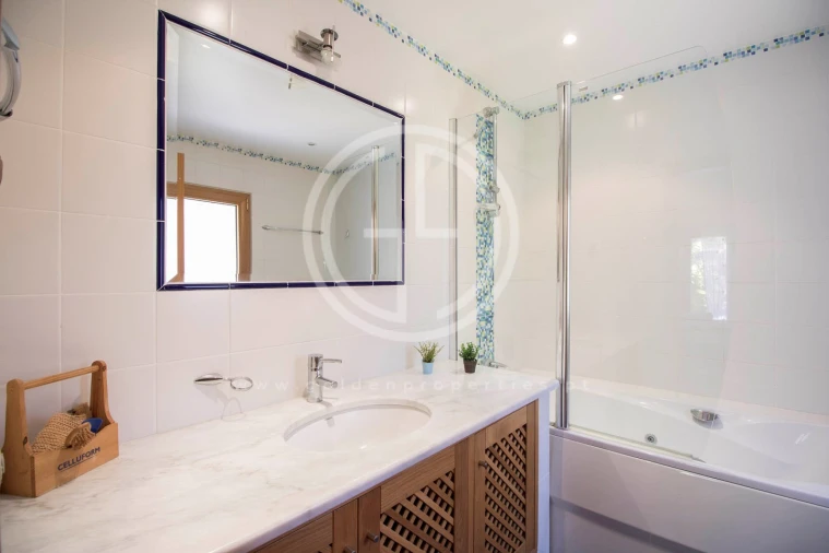 Moradia T5 para Arrendamento férias em Almancil Foto 21