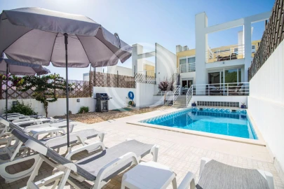 Moradia T4 para Arrendamento férias em Almancil