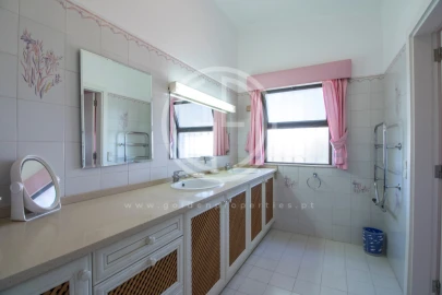 Moradia T4 para Arrendamento férias em Quarteira