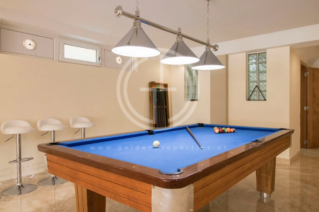 Moradia T6 para Arrendamento férias em Quarteira Foto 18