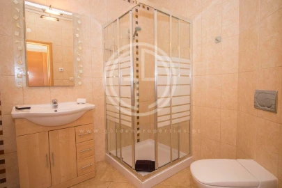 Moradia T6 para Arrendamento férias em Quarteira