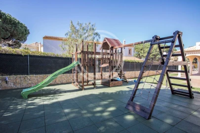 Moradia T6 para Arrendamento férias em Quarteira