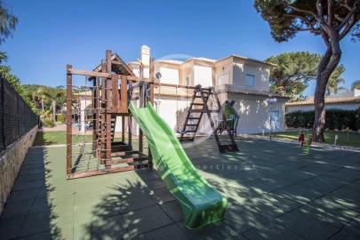 Moradia T6 para Arrendamento férias em Quarteira