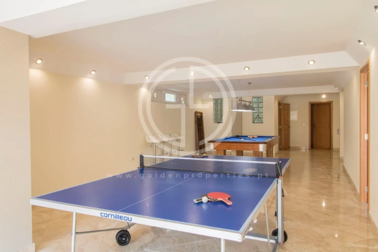 Moradia T6 para Arrendamento férias em Quarteira Foto 19