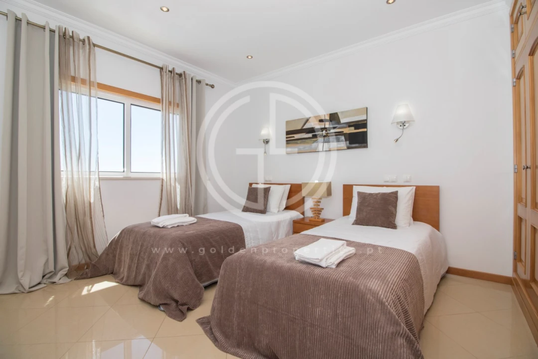 Moradia T4 para Arrendamento férias em Guia Foto 14