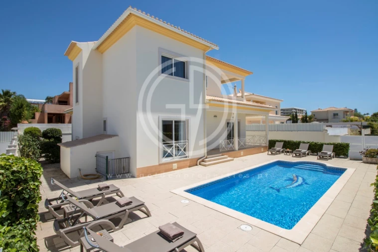 Moradia T4 para Arrendamento férias em Guia Foto 22