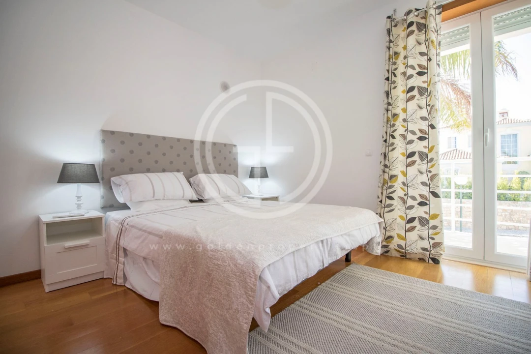 Apartamento T2 para Arrendamento férias em Almancil Foto 12