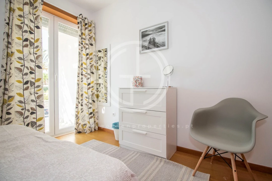 Apartamento T2 para Arrendamento férias em Almancil Foto 13