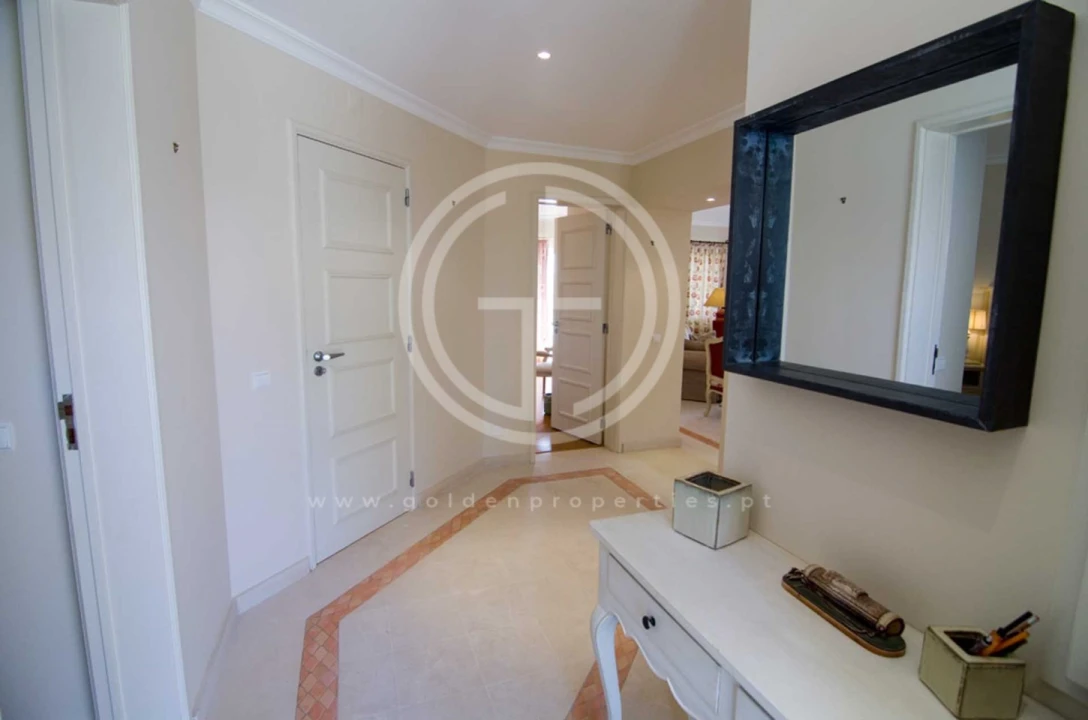 Apartamento T2 para Arrendamento férias em Almancil Foto 19