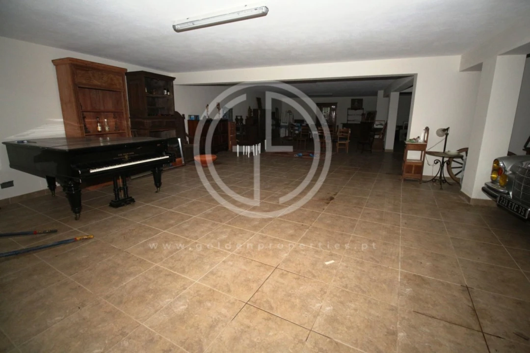 Moradia T5 para Venda em Ferreiras Foto 16