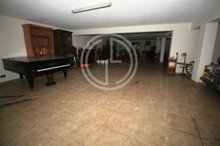 Moradia T5 para Venda em Ferreiras Foto 16