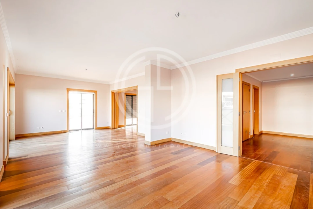 Apartamento T2 para Venda em Albufeira e Olhos de Água Foto 2