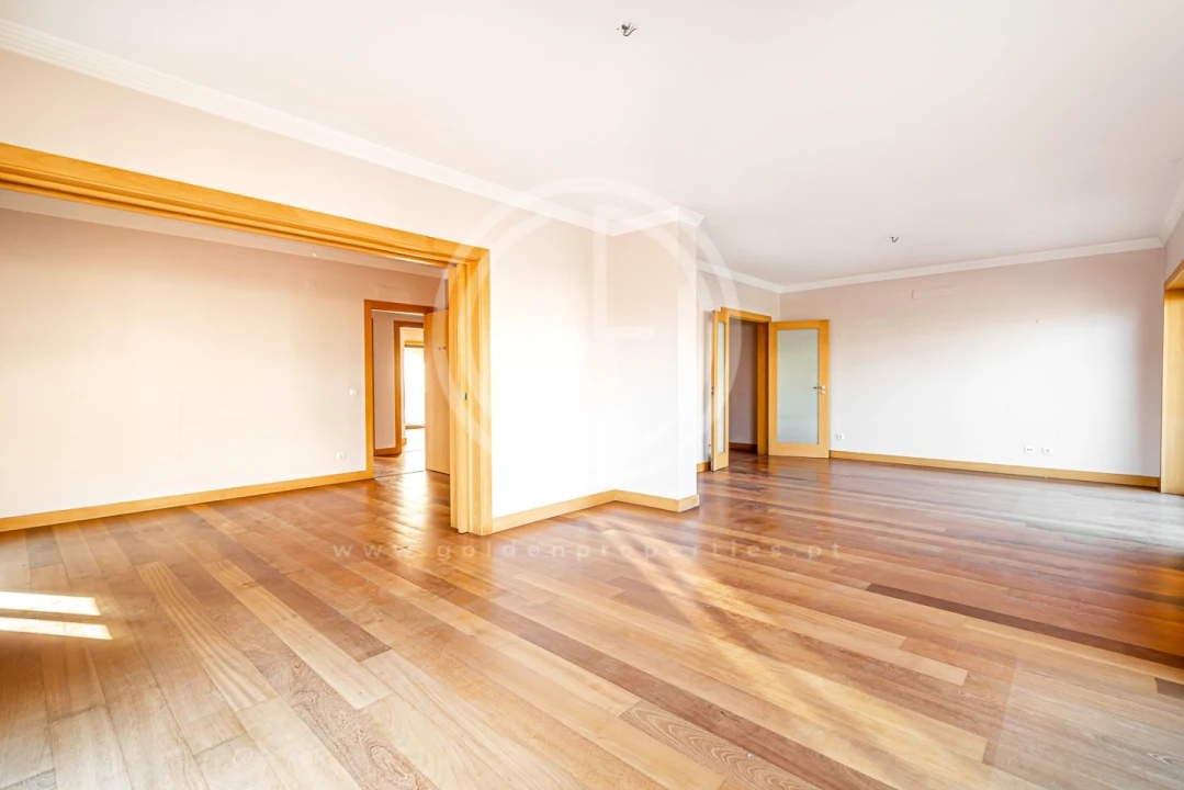Apartamento T2 para Venda em Albufeira e Olhos de Água Foto 3