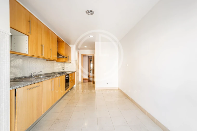 Apartamento T2 para Venda em Albufeira e Olhos de Água Foto 5