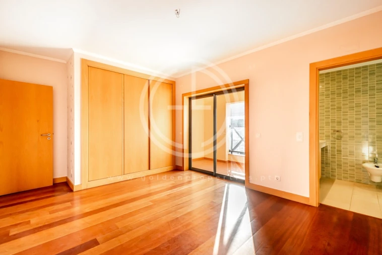 Apartamento T2 para Venda em Albufeira e Olhos de Água Foto 7