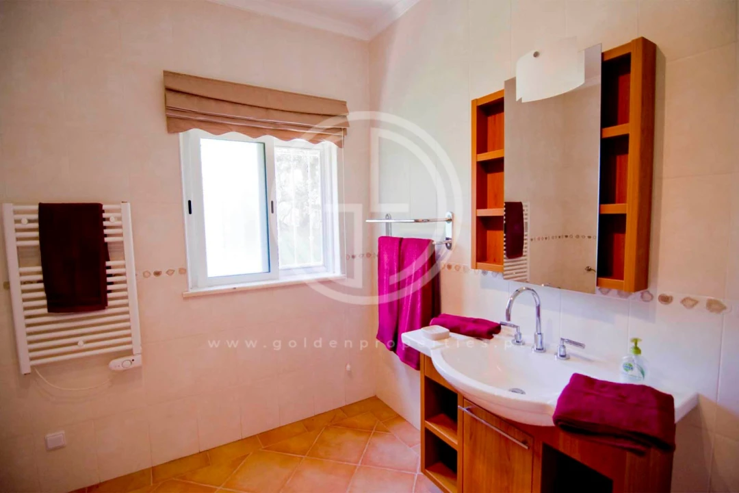 Moradia T4 para Arrendamento férias em Almancil Foto 14