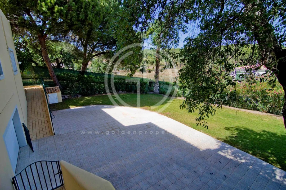 Moradia T4 para Arrendamento férias em Almancil Foto 27