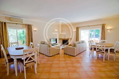 Moradia T4 para Arrendamento férias em Almancil